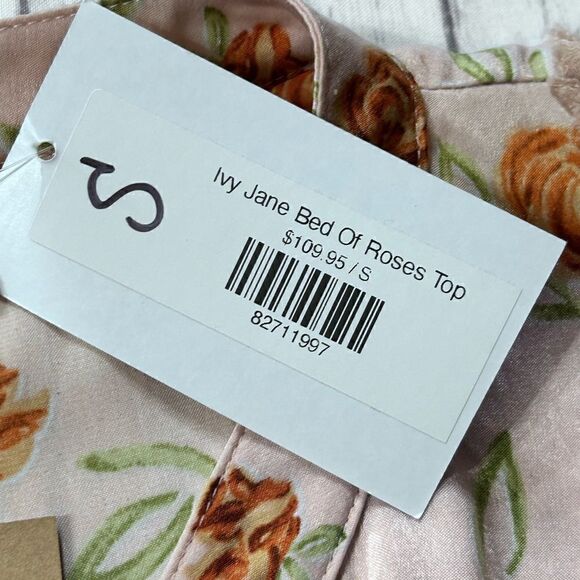 Ivy Jane Bed of Roses Top - Picture 13 of 14